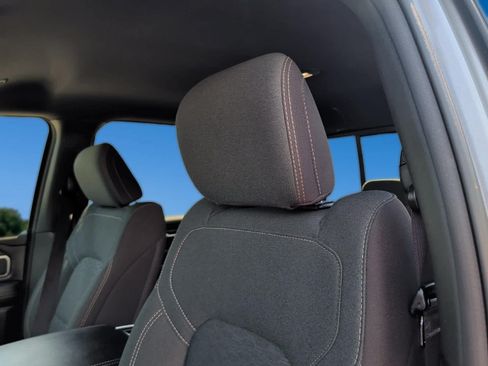 Used 2025 RAM 1500 Big Horn AWD/4WD image 16