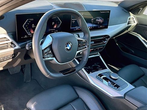 Used 2025 BMW 330i xDrive Sedan image 4