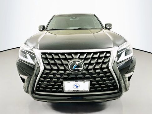 Used 2020 Lexus GX 460 Premium w/ Premium Package image 2