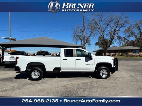 Used 2021 Chevrolet Silverado 2500 W/T w/ WT Convenience Package image 4