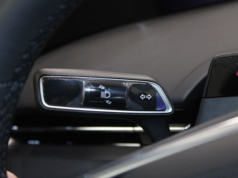 New 2026 Lincoln Nautilus Premier w/ Equipment Group 102A image 38