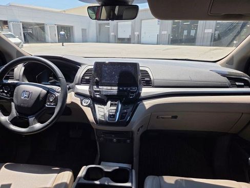Used 2022 Honda Odyssey Touring image 12