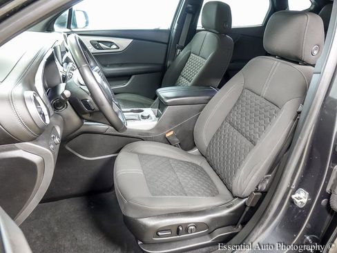 Used 2019 Chevrolet Blazer LT image 9