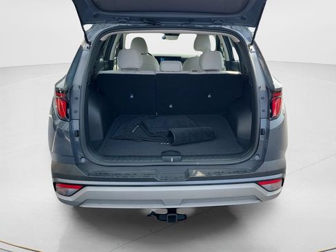 Certified 2025 Hyundai Tucson SE FWD image 12