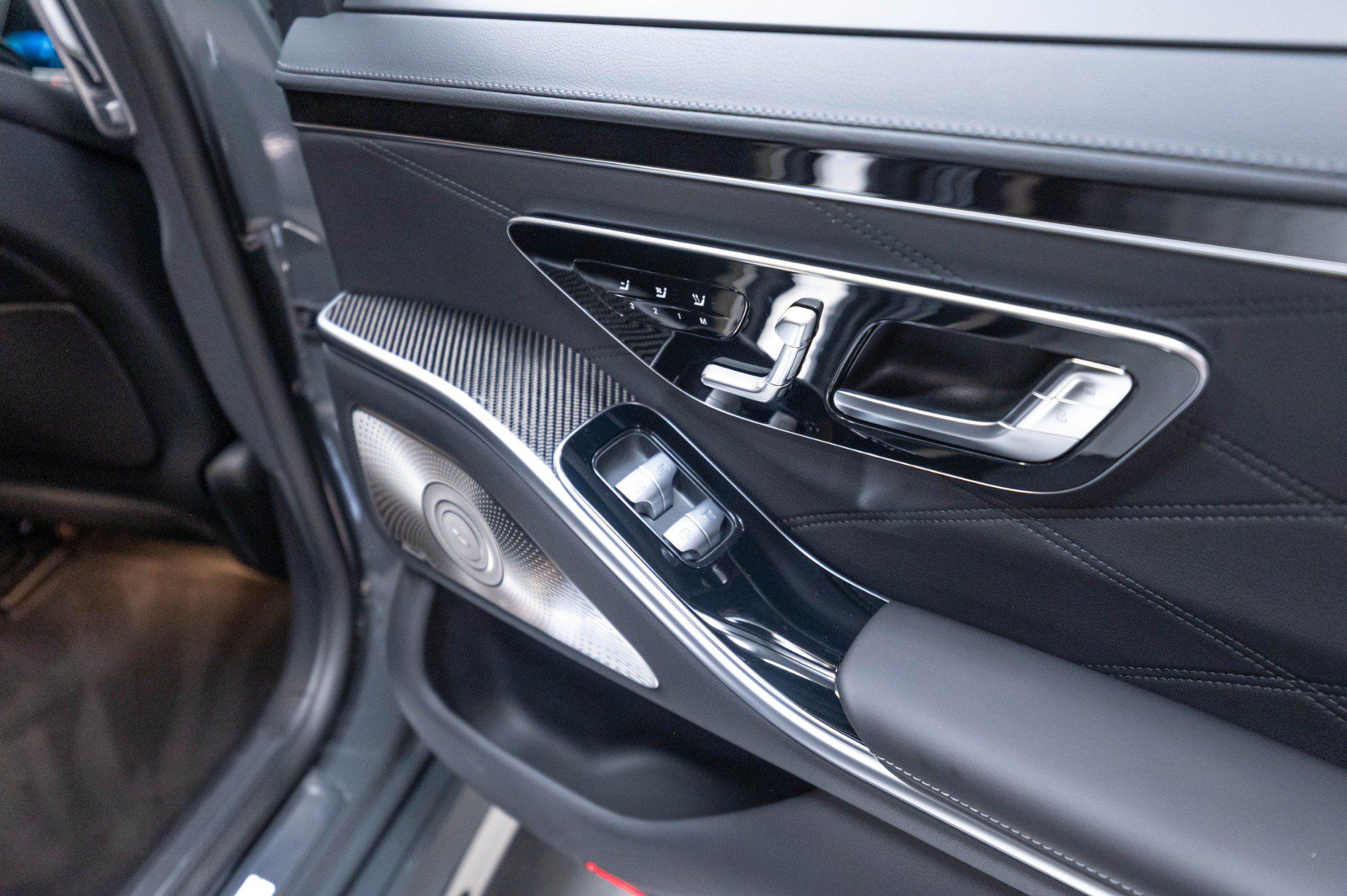 Used 2026 Mercedes-Benz S 63 AMG S image 40