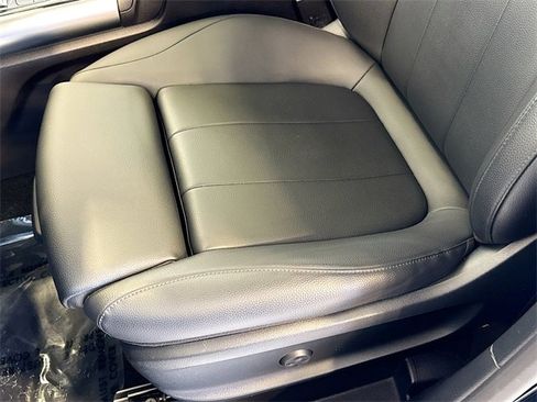 Certified 2022 Mercedes-Benz GLA 250 4MATIC image 18