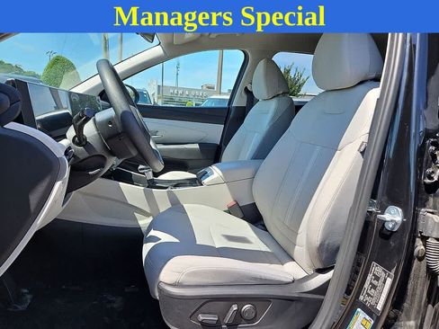 Used 2025 Hyundai Tucson SEL FWD image 12