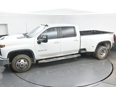 Used 2023 Chevrolet Silverado 3500 LT AWD/4WD image 22