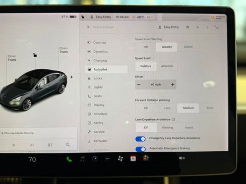 Used 2018 Tesla Model 3 Performance image 29