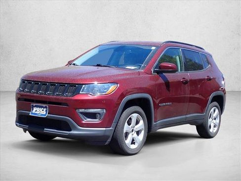 Used 2021 Jeep Compass Latitude AWD/4WD image 6