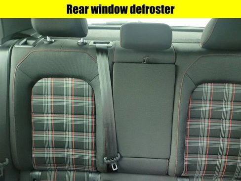 Used 2018 Volkswagen GTI SE image 10