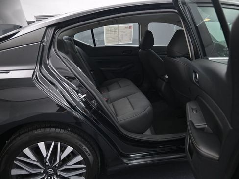 Certified 2024 Nissan Altima 2.5 SV FWD image 25