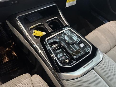 New 2025 BMW 760i xDrive w/ Executive Package image 10