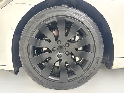 Used 2021 Tesla Model 3 Standard Range Plus RWD image 30