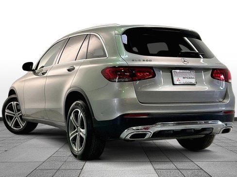Used 2021 Mercedes-Benz GLC 300 4MATIC w/ Premium Package image 11
