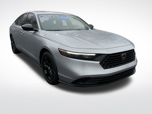 Certified 2025 Honda Accord SE image 8