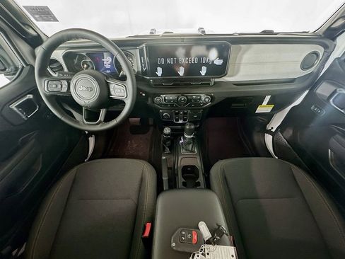 New 2026 Jeep Gladiator Sport image 9