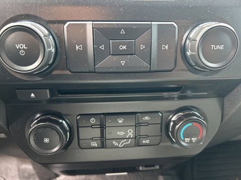 Used 2018 Ford F550 4x4 Regular Cab Super Duty image 14