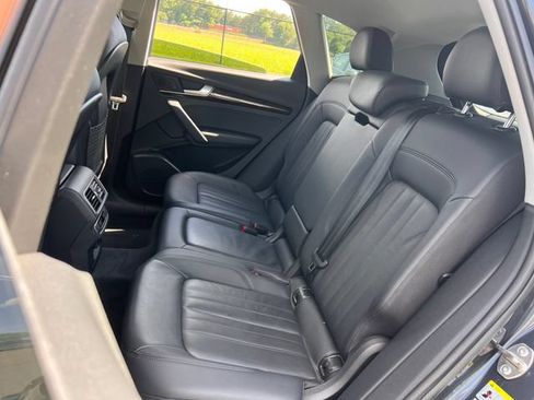 Used 2018 Audi Q5 2.0T Premium w/ Convenience Package AWD/4WD image 17
