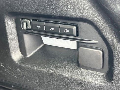 Used 2022 Ford Explorer Limited w/ Equipment Group 301A image 41