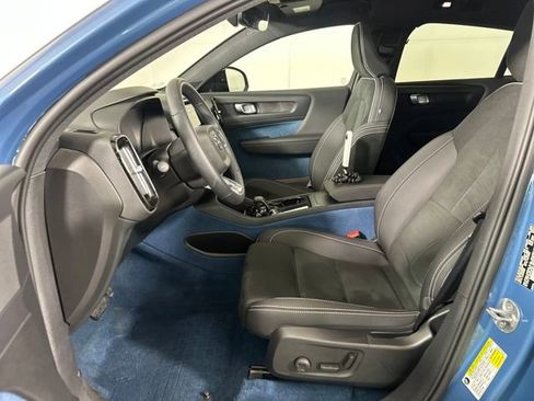 Used 2023 Volvo C40 P8 Recharge Plus image 11