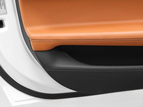 Certified 2019 Ferrari Portofino RWD image 74