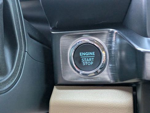 New 2026 Ford F250 Lariat w/ Black Appearance Package image 34