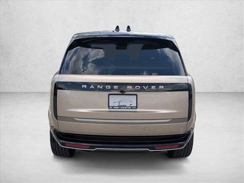 New 2025 Land Rover Range Rover SE image 8