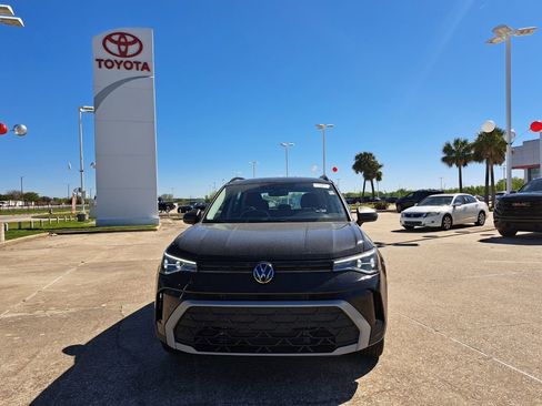 Used 2025 Volkswagen Taos S image 2