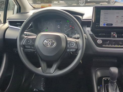 Used 2023 Toyota Corolla LE image 22