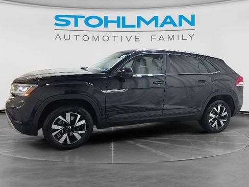 Used 2023 Volkswagen Atlas Cross Sport SE AWD/4WD image 4