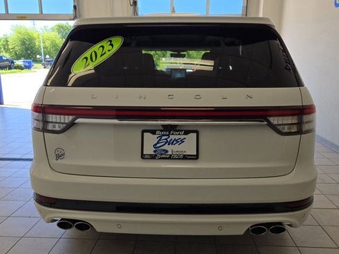 Used 2023 Lincoln Aviator Reserve w/ Equipment Group 201A AWD/4WD image 13