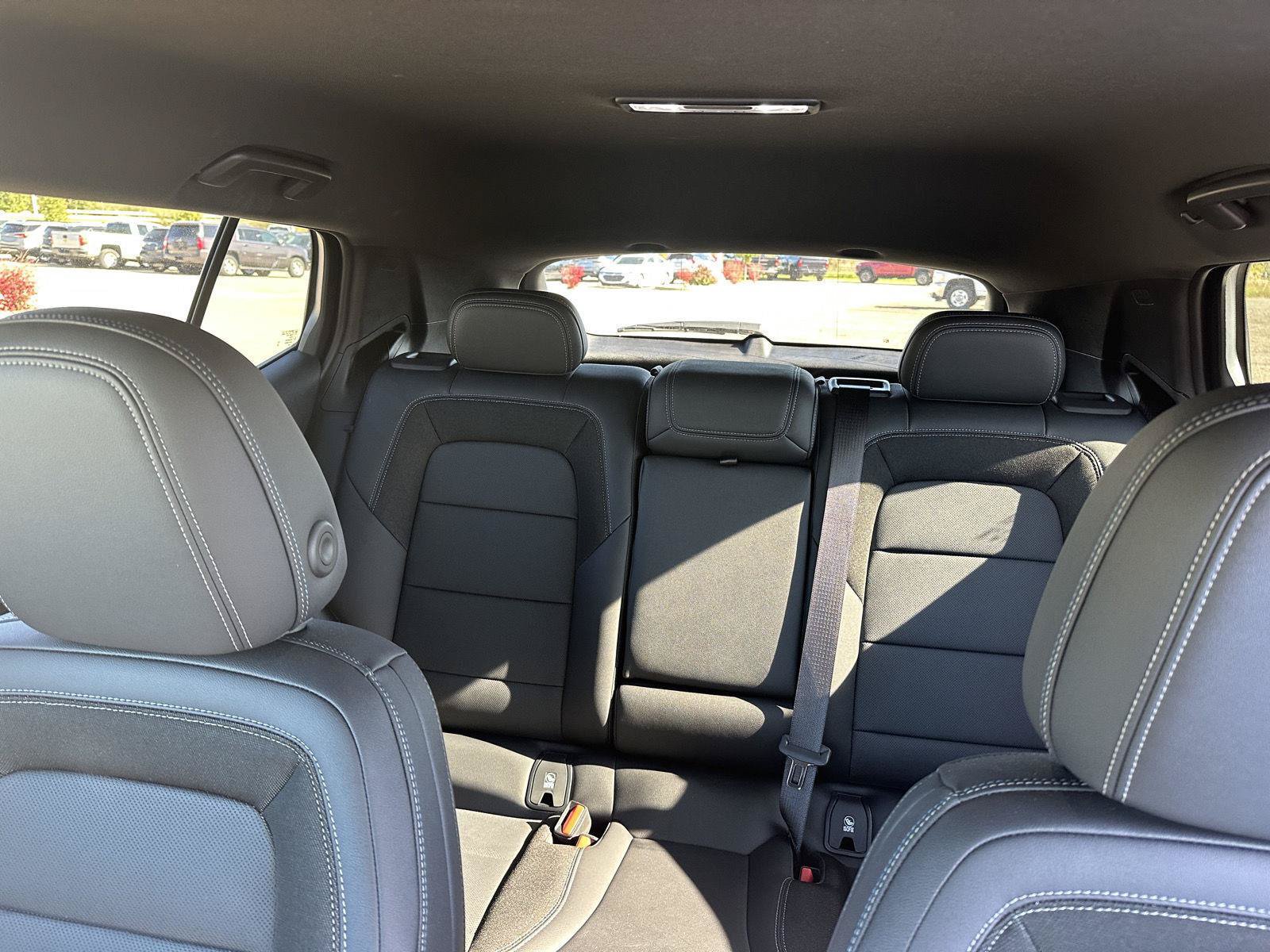 Used 2025 Chevrolet Equinox EV LT w/ Convenience Package FWD image 37