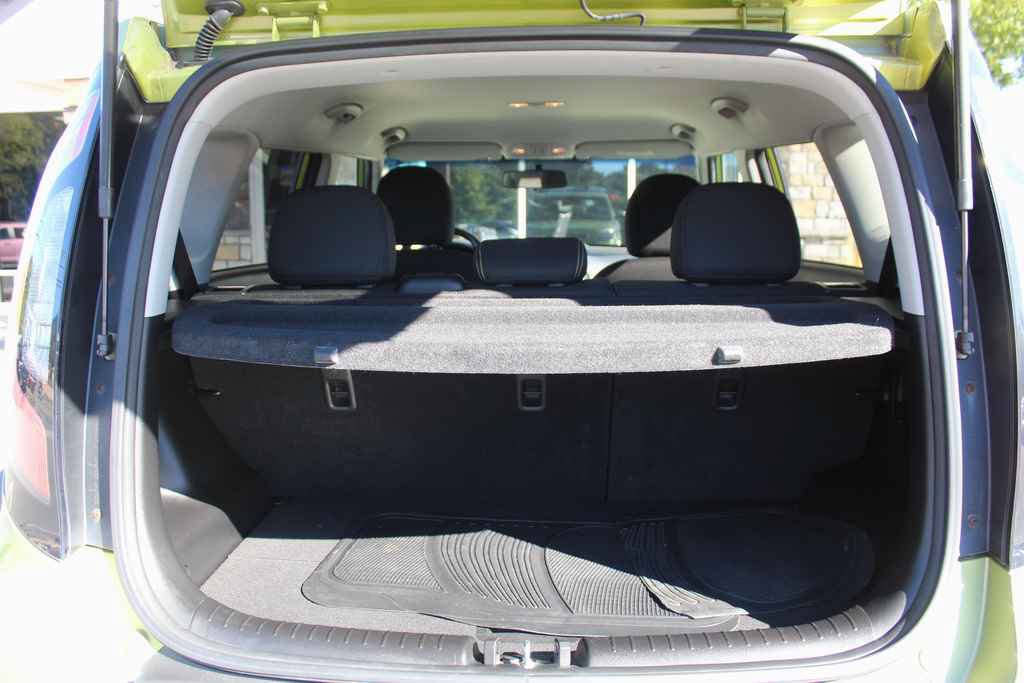 Used 2015 Kia Soul + FWD image 7