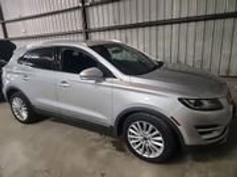 Used 2019 Lincoln MKC Premiere image 1