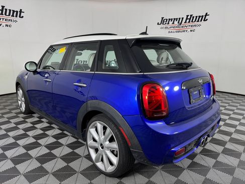 Used 2020 MINI Cooper S FWD image 9