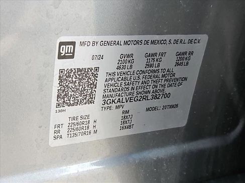 Used 2024 GMC Terrain SLT image 17