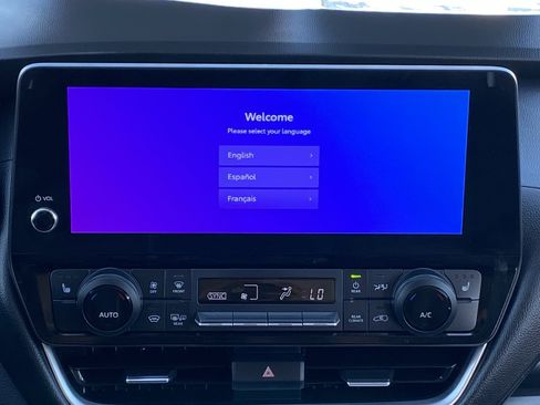 Certified 2025 Toyota Grand Highlander AWD image 14