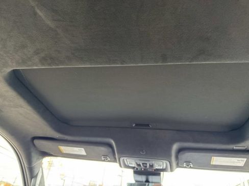 Used 2024 GMC Sierra 2500 Denali Ultimate image 13