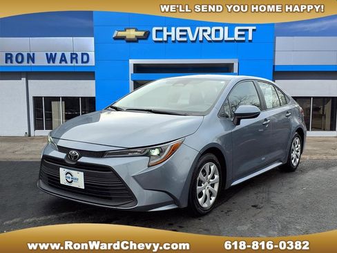 Used 2024 Toyota Corolla LE image 1