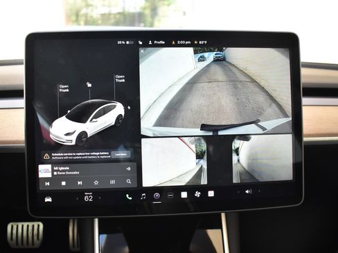 Used 2023 Tesla Model 3 Standard Range image 31