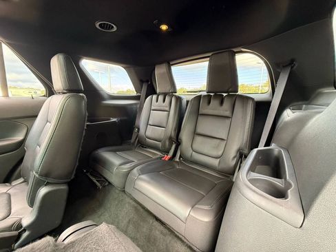 Used 2013 Ford Explorer XLT AWD/4WD image 11