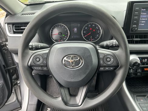 Used 2019 Toyota RAV4 XLE w/ Convenience Package AWD/4WD image 18