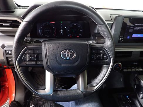 Used 2024 Toyota Tacoma TRD Sport AWD/4WD image 26