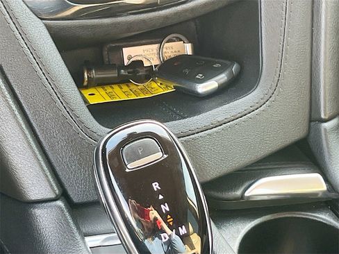 Used 2024 Cadillac XT6 Premium Luxury w/ Platinum Package image 17