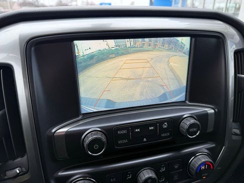 Used 2018 Chevrolet Silverado 1500 LT w/ LPO, Black Pack image 5