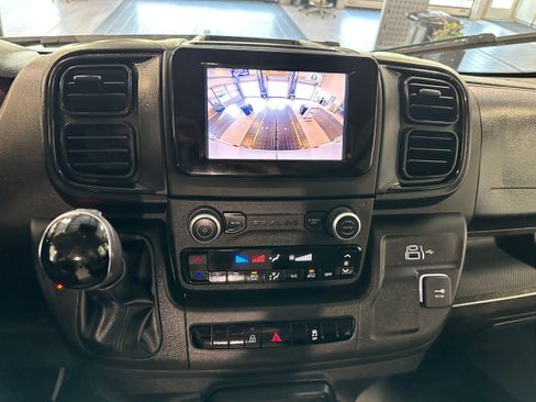 Used 2025 RAM ProMaster 3500 w/ Convenience Group FWD image 7