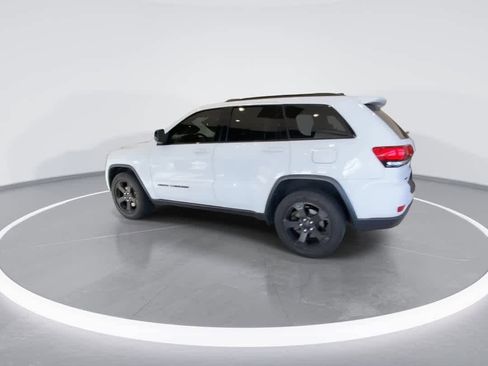 Used 2021 Jeep Grand Cherokee Freedom Edition image 6
