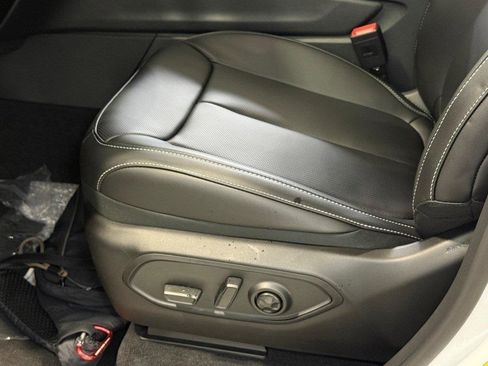 New 2025 Jeep Grand Cherokee Limited w/ Luxury Tech Group II image 16