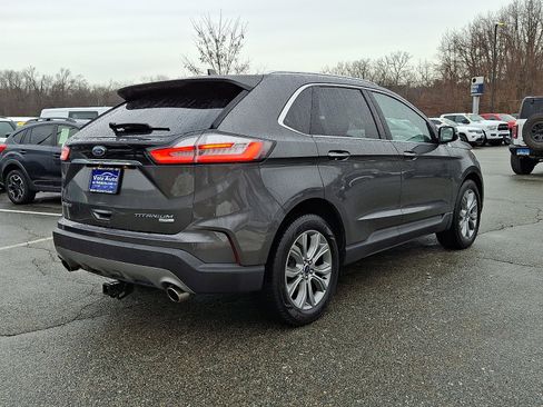 Used 2019 Ford Edge Titanium image 11